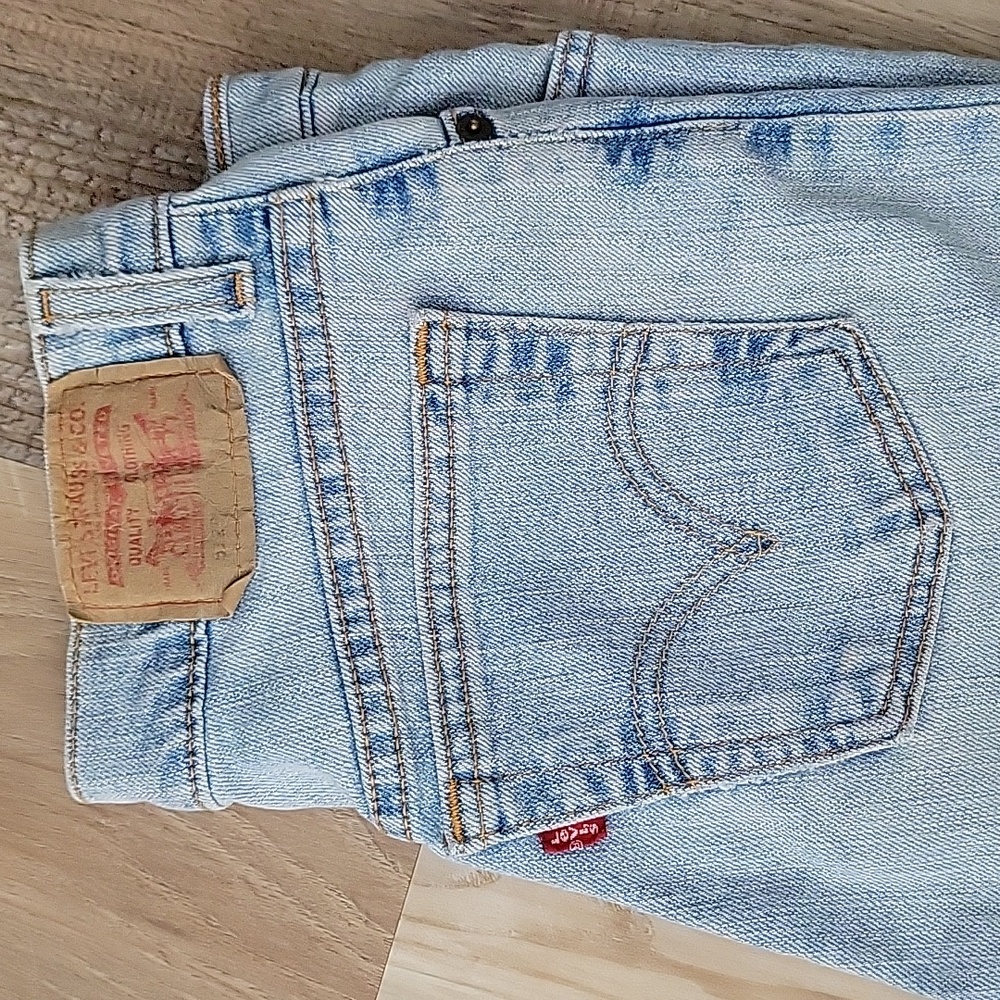 Levi's 512 size 6s